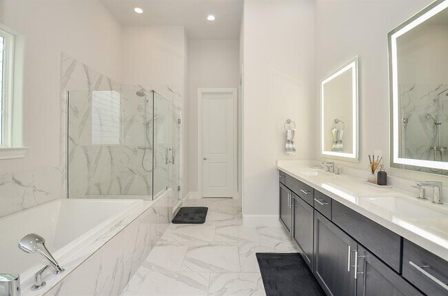 Foto del edificio - 1208 Timbergrove Park St