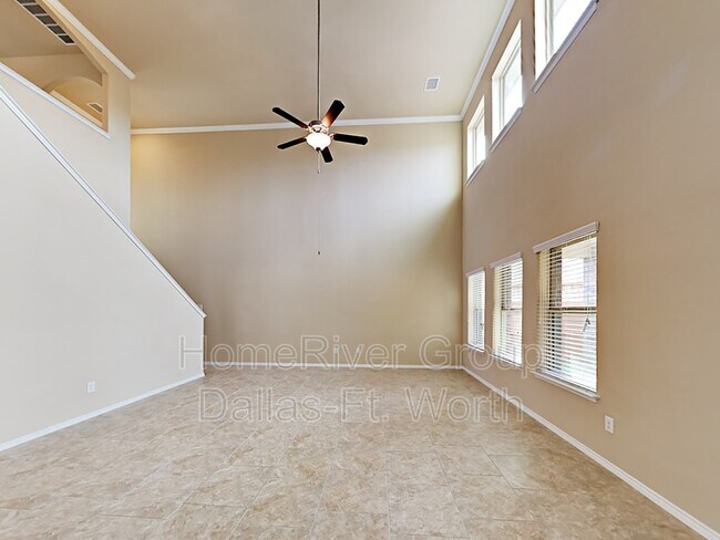 Building Photo - 3014 Rosemount Ln