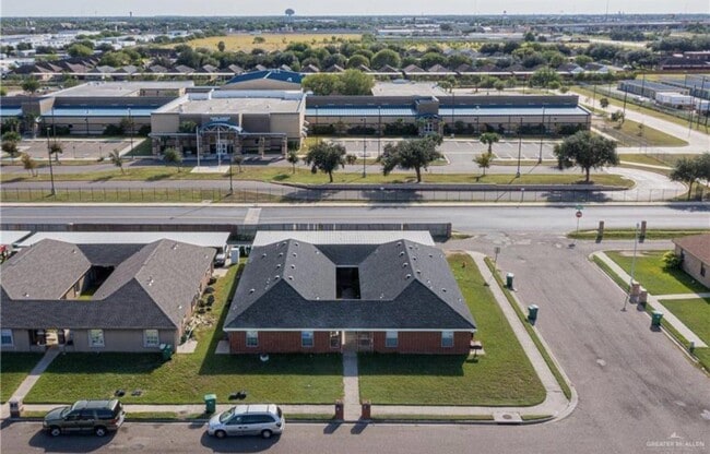 Foto del edificio - 2100 N Paradise Dr