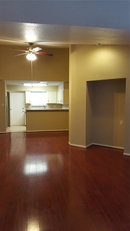 Building Photo - 3100 Walnut Bend Ln