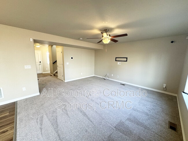 Foto del edificio - 5322 Kingscote Dr