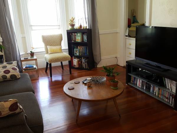 Foto del edificio - 12 Parker St