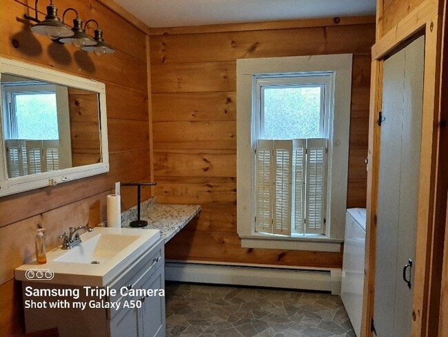 Building Photo - 1 Summerhaven Rd