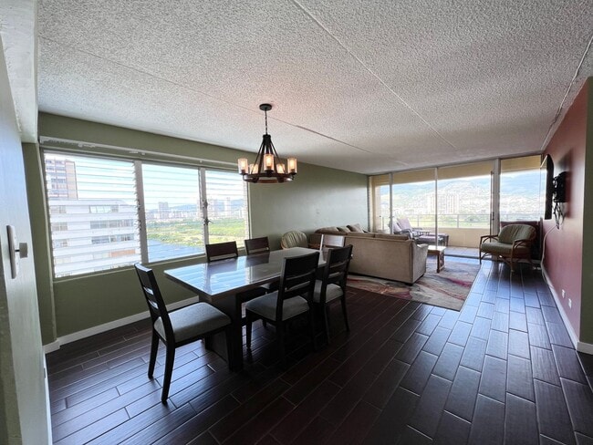 2BD/2BA/2PKG. Furnished, Waikiki, Views, B... - 2BD/2BA/2PKG. Furnished, Waikiki, Views, B... Apartment