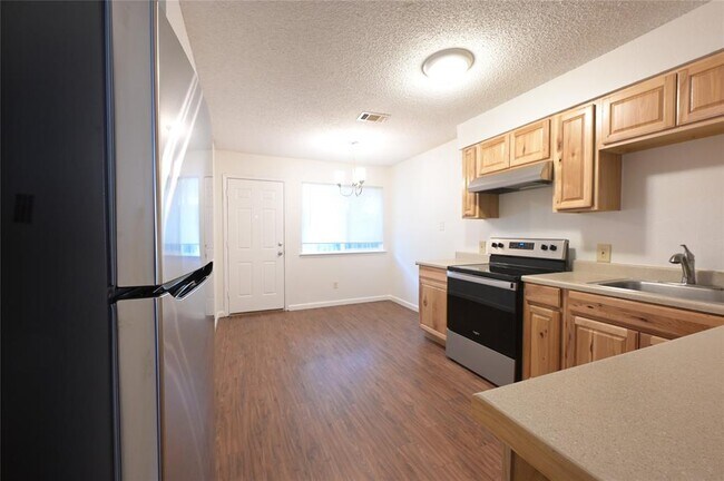 Foto del edificio - 319 W William Cannon Dr