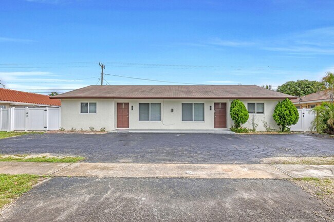 Foto del edificio - 3548 NE 5th Dr