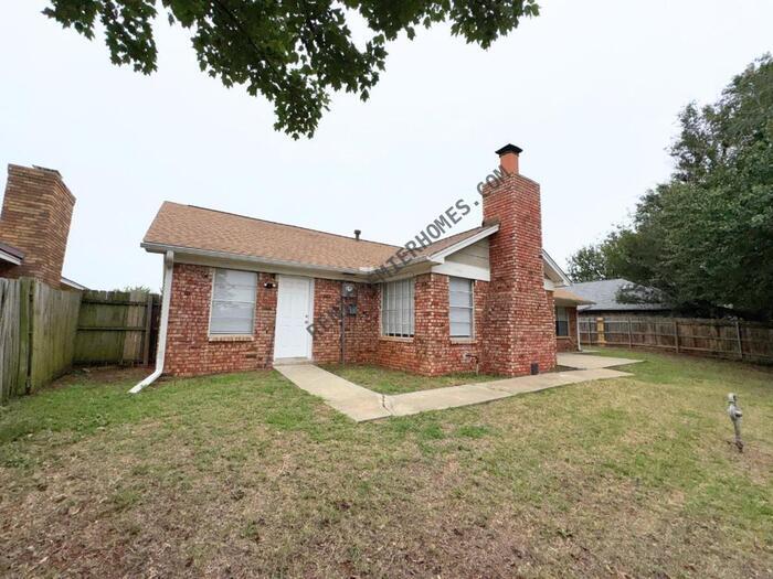 Photo - 2401 NW 115th St. Oklahoma City, OK 73120