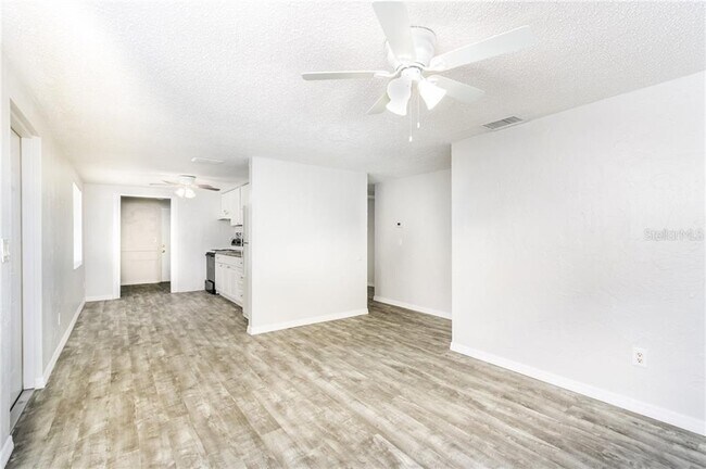 Foto del edificio - 3312 52nd Ave Dr W