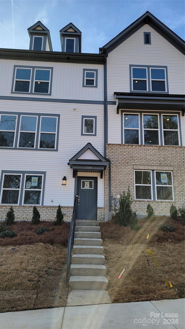 Building Photo - 2354 Donnelly Hls Ln