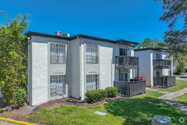 Building Photo - The Genesis Apartments