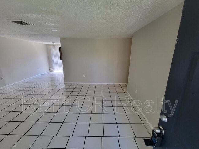 Foto del edificio - 7122 Green St