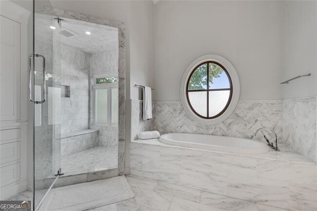 Building Photo - 175 Sampson St NE