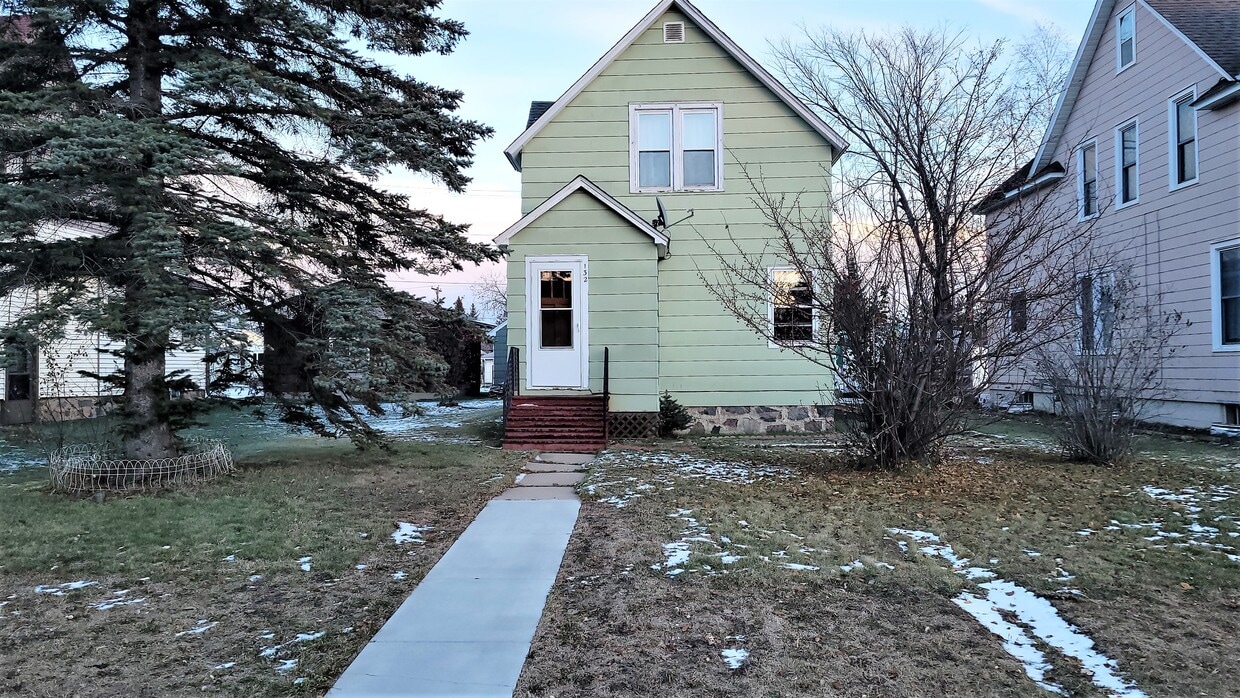 132 5th Ave S, Biwabik, MN 55708 House Rental in Biwabik, MN
