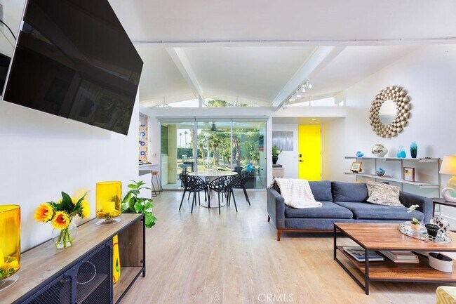 Foto del edificio - 73700 Grapevine St
