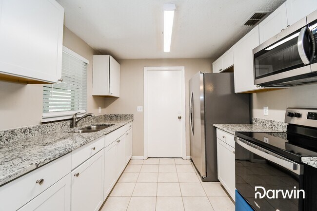 Foto del edificio - 4179 W Oriely Dr, Jacksonville, FL 32210