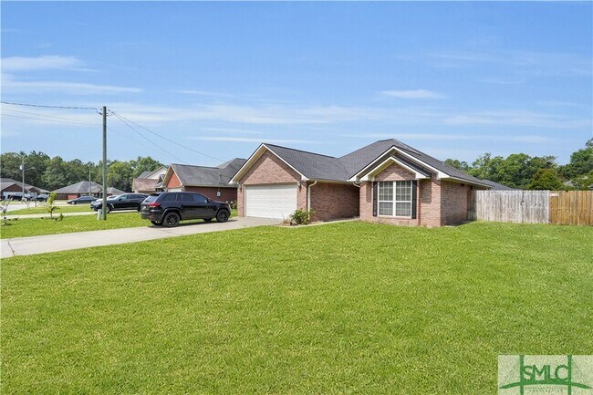 Building Photo - 105 Gloucester Dr