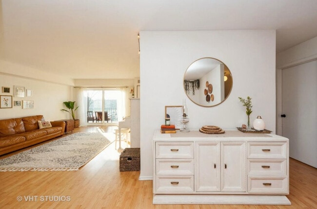 Foto del edificio - 1450 Sandpebble Dr