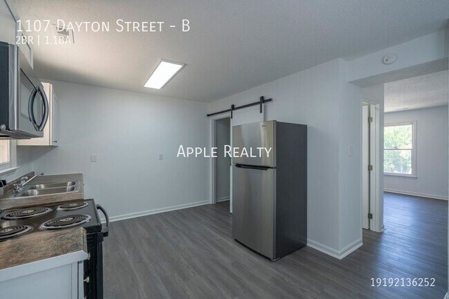 Foto del edificio - 1107 Dayton St