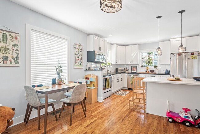 Foto del edificio - 1429 Litton Ave