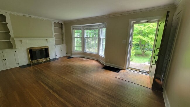 Photo - 3 Bedroom Close to Seneca Park House