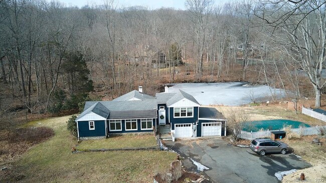 Building Photo - 17 Old Mill Rd
