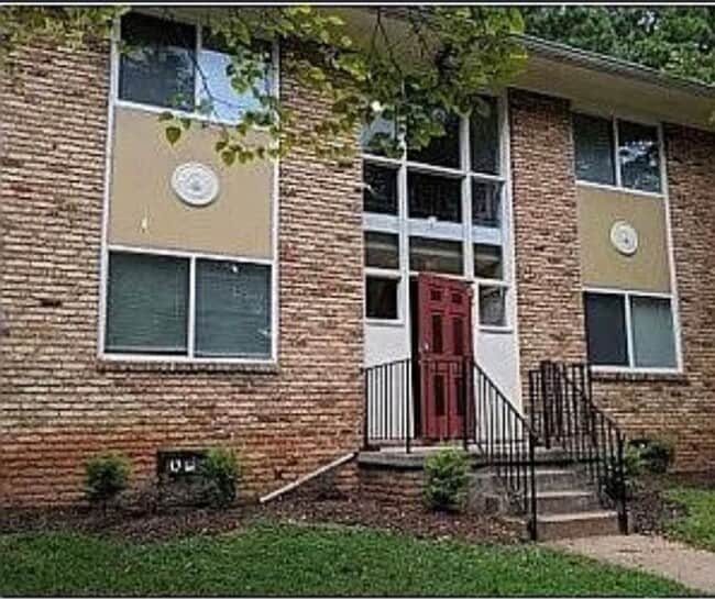 Photo - 1621 Line Circle Apartment