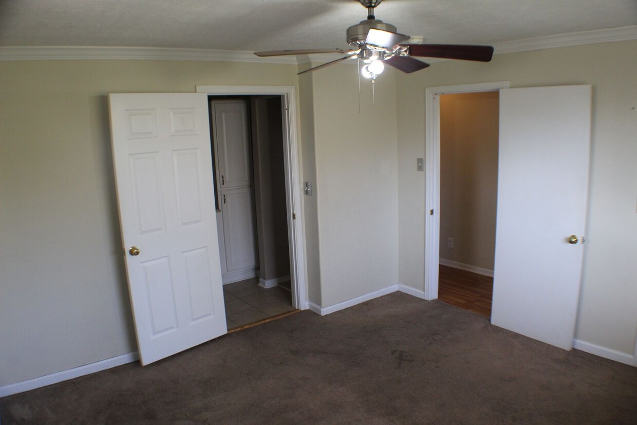 Foto principal - 4929 Weaver Rd