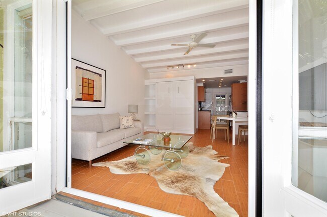 Foto del edificio - 303 Gleason St