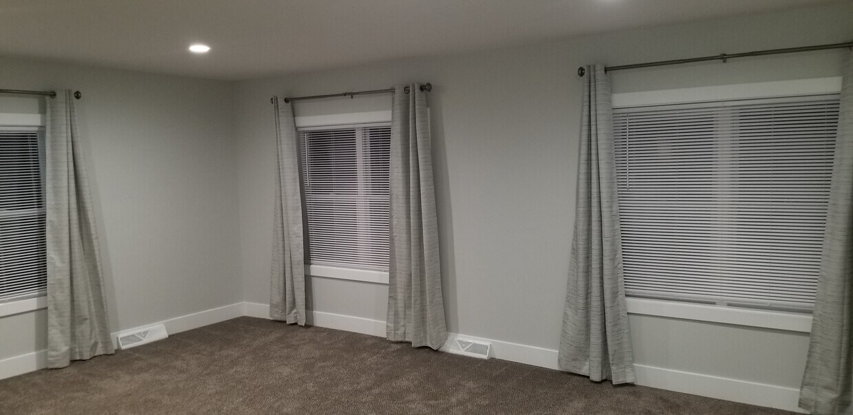 319 South St SE, Caledonia, MI 49316 House Rental in Caledonia, MI