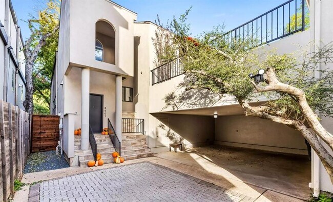 Foto del edificio - 3507 Edgewater St