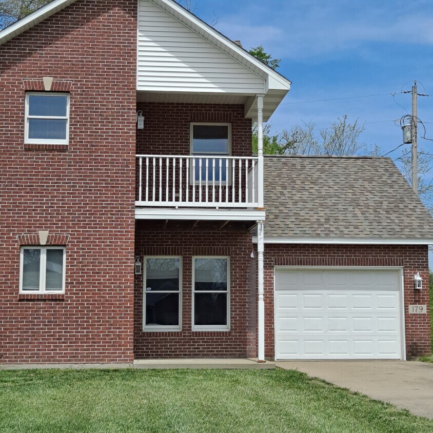 Foto principal - 179 Cedar Cir