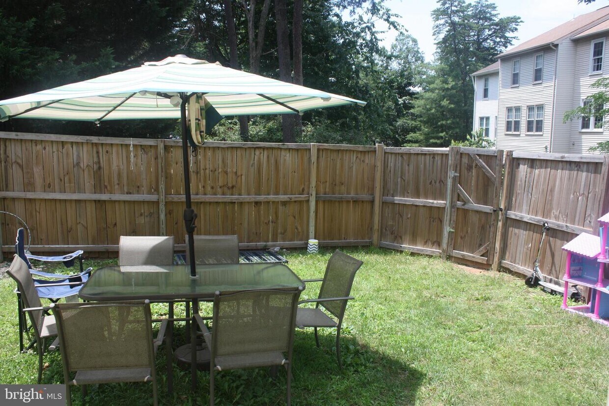 Primary Photo - 14708 Yearling Terrace