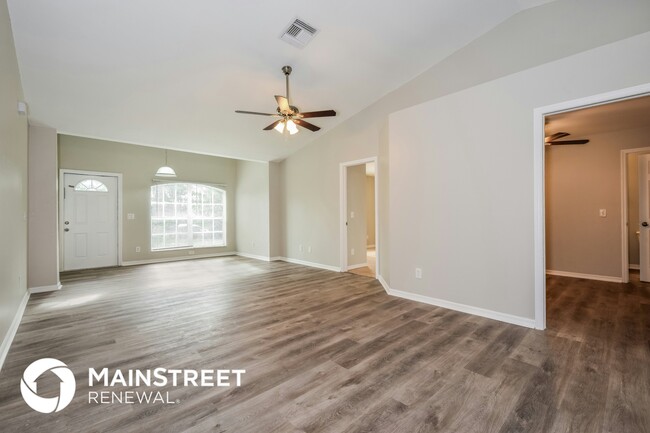 Foto del edificio - 814 Crystal Ave