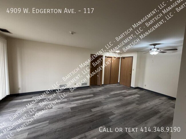 Foto del edificio - 4909 W Edgerton Ave