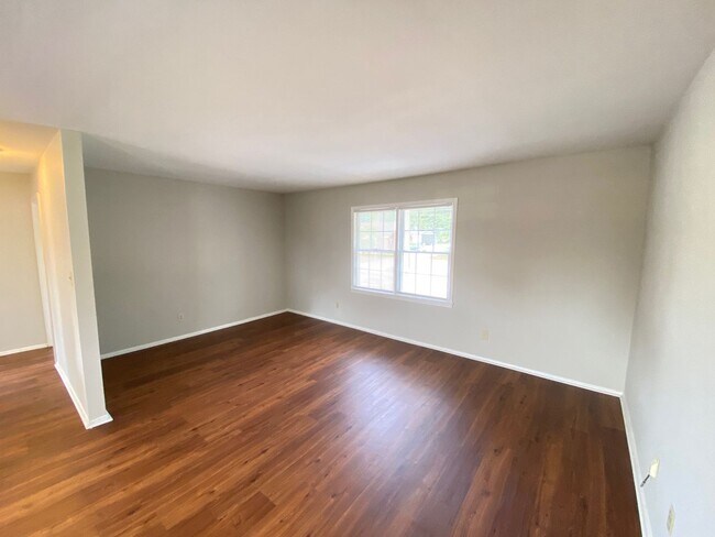 Building Photo - 2bed/1ba Apt off S Main Kannapolis close t...