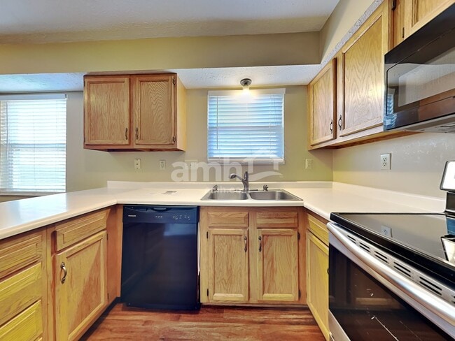 Building Photo - 6334 Tara Brooke Court