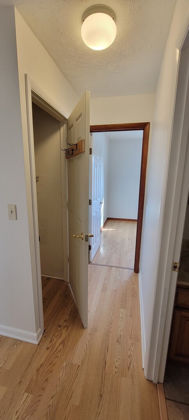 Hallway with Closet - 1130 Allen Ave