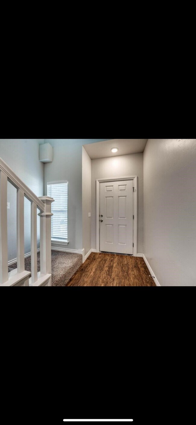 Foto del edificio - 791 SW 14th St