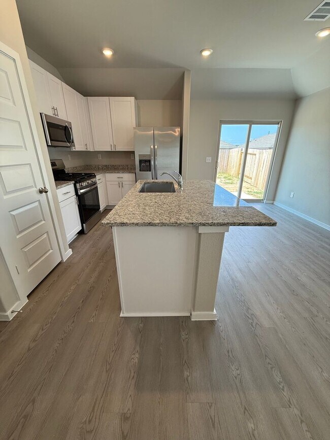 Building Photo - Charming 3BR House in Montgomery