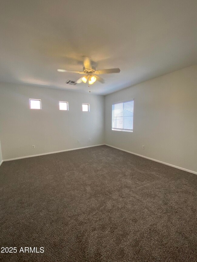 Foto del edificio - 3014 W Sands Dr