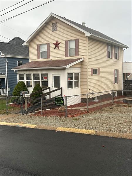 Primary Photo - 215 Cherry Ave