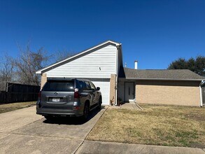 Building Photo - 16334 Rancho Blanco Dr