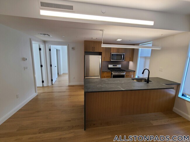 Foto del edificio - 83 Gardner St