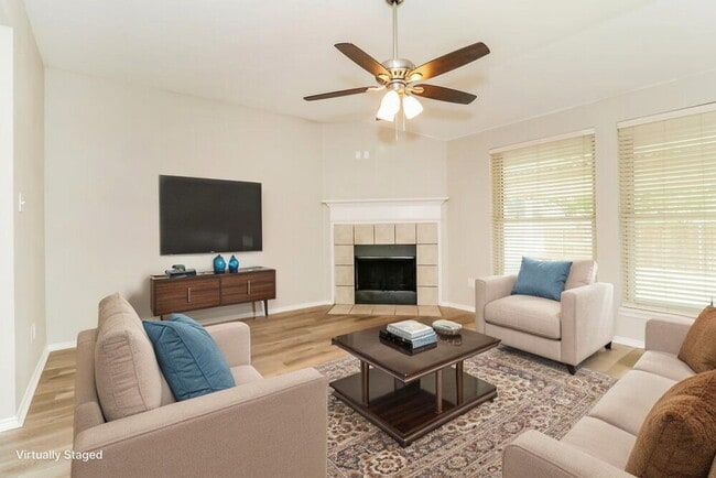 Foto del edificio - 726 Victoria Dr