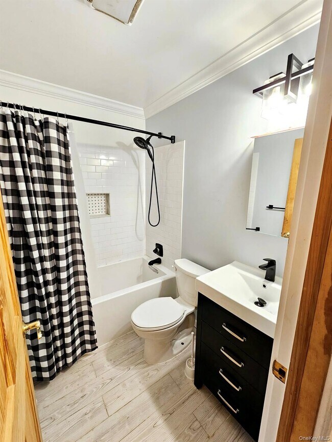 Foto del edificio - 12 Nord Park Blvd