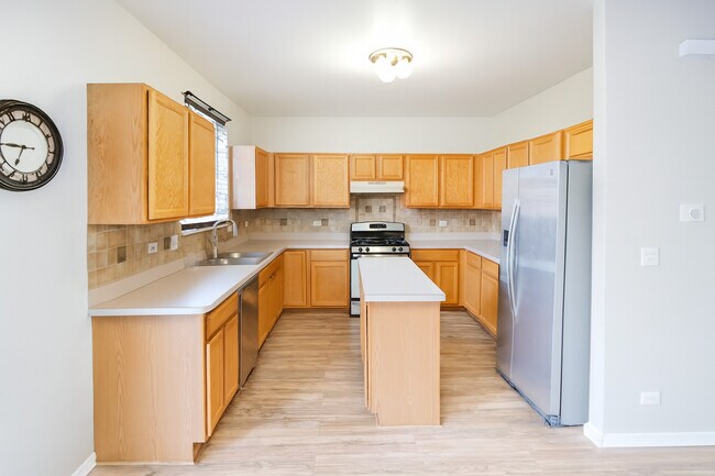 Foto del edificio - 518 Declaration Ln