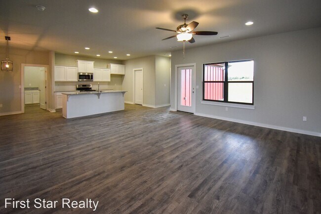 Foto del edificio - 4 br, 2 bath House - 340 N Otoe Street