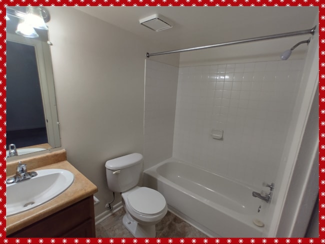 Foto del edificio - 600 Reusens Rd