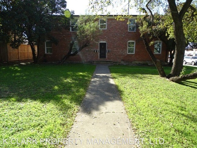 Building Photo - 1 br, 1 bath House - 102 E MANDALAY DR A