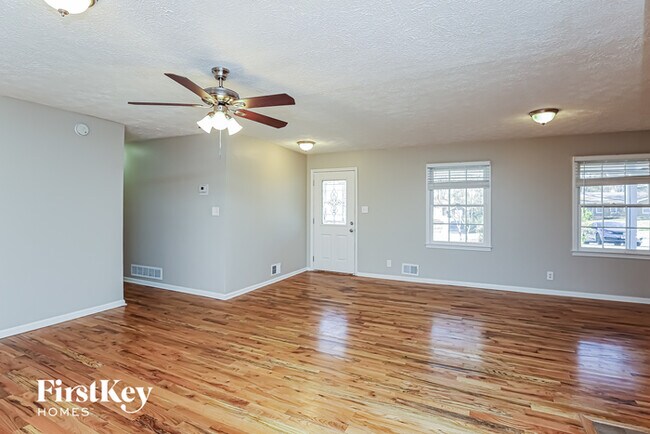 Foto del edificio - 473 Edwards Ct NW